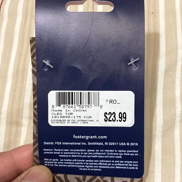 Foster Grant 1.75 Glasses Pouch - Picture 4 of 4